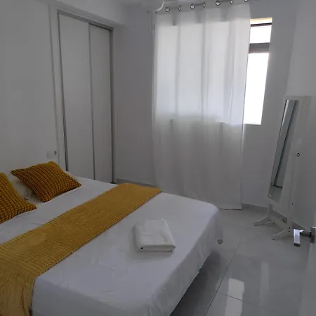 Апартаменты Marys Place Коста-дель-Силенцио
